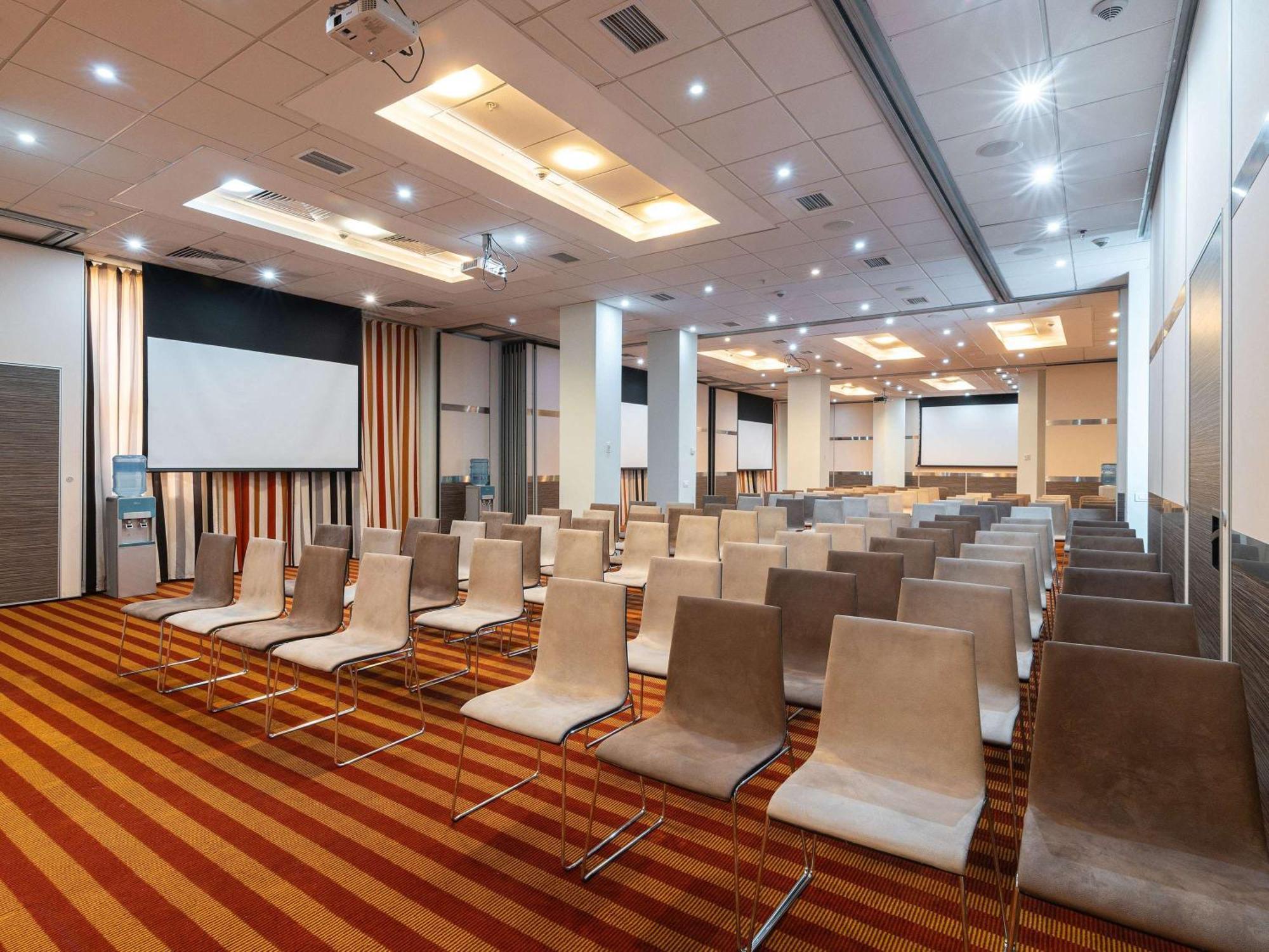 Ibis Astana Otel Dış mekan fotoğraf
